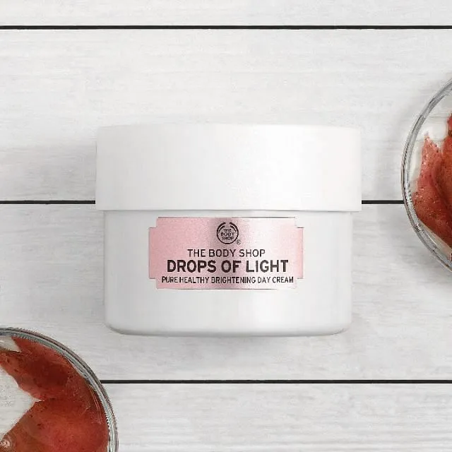 The Body Shop Drops Of Light Pure Healthy Brightening Day Cream